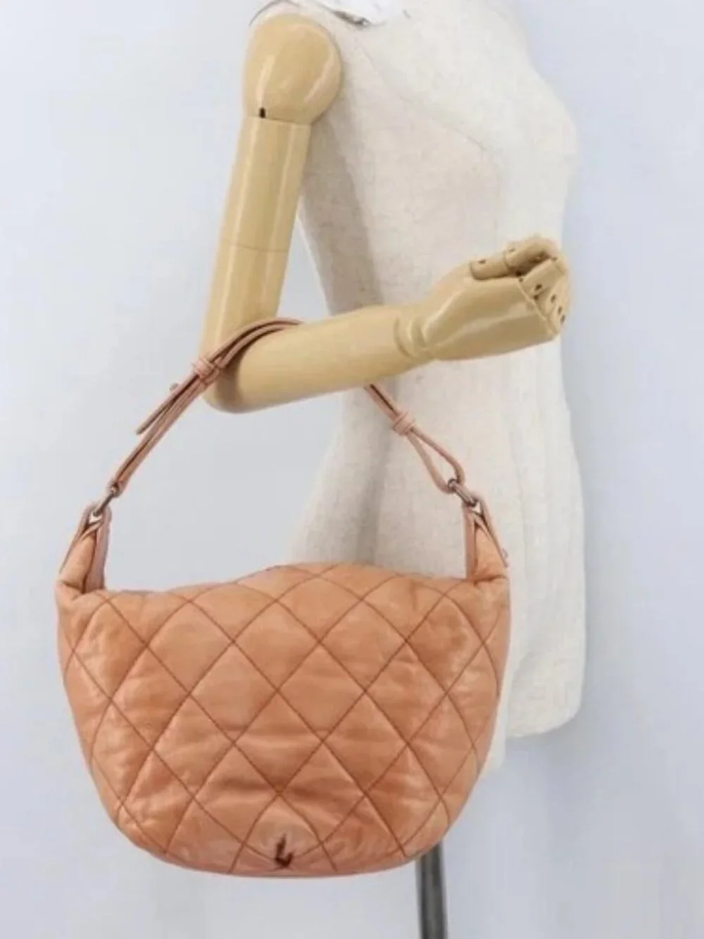 CHANEL Matelasse Shoulder Bag Lamb Skin Orange Gold CC Auth ARZ069V